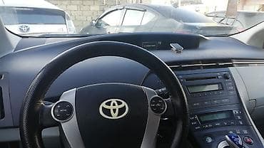 авто пульт: Toyota Prius: 1.8 л | 2011 г — 3