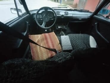 eylec: VAZ 2106 sedan - Kuzov: 4 qapılı klassik sedan, açıq krem rəngli — 3