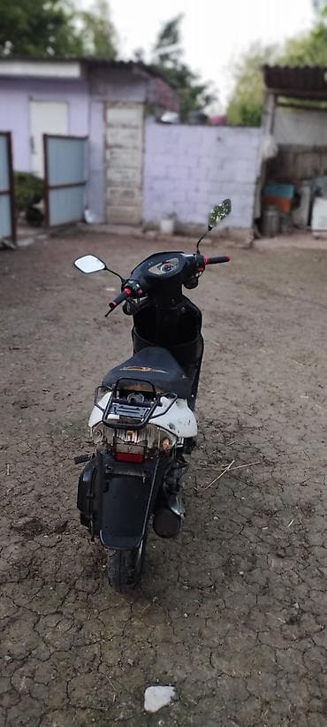 suzuki moto: Nama — 3