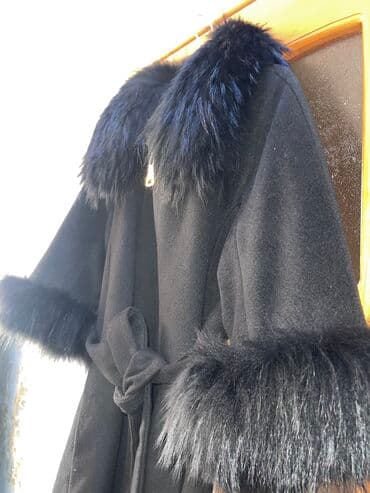 kəsilmiş əl şəkilləri: Kaşmir palto. 36-38 ölçü. Çox keyfiyyətlidir. 1-2 dəfə geyinilib — 5