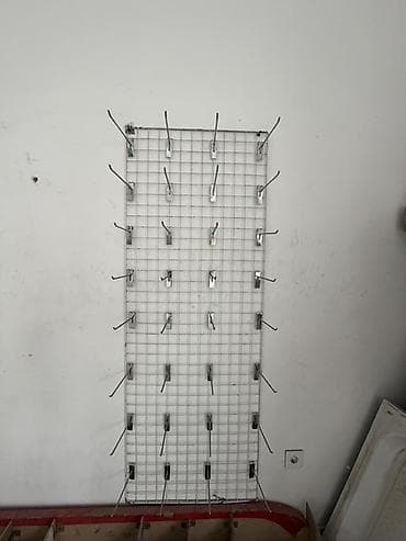 hamam ref: Mağaza üçün vitrin və rəf sistemləri - Metal divar tipli market — 7