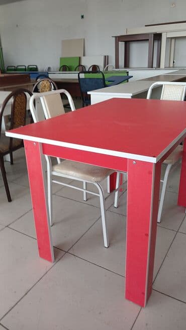 quxna stulu: Mətbəx üçün, Yeni, Açılmayan, Dördbucaq masa — 1