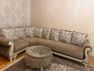 Divan satılır jurnalni 330₼. Açılır bazası var.Ünvan