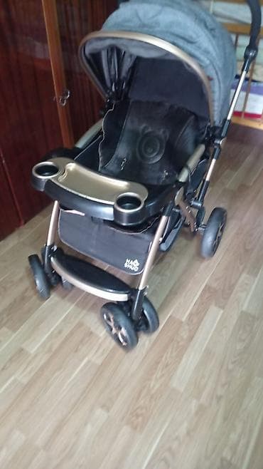 Klassik gəzinti arabası