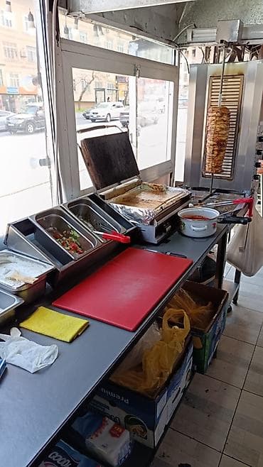 fast fud lar: Kiçik fast-food kafe sahəsi – interyer və avadanlıq hazır biznes — 6
