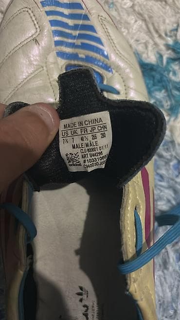 Butslar: Butslar Adidas, Ölçü: 41, İşlənmiş — 2