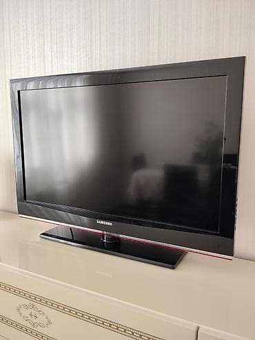 televizo: Samsung LCD televizor – model LA37B530P7RXZN Tecili satılır - Ekran — 1