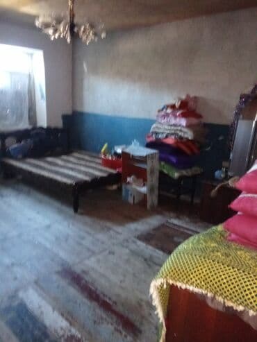 xacmazda ev satisi: Geniş həyət evi – çoxotaqlı - Plan: iri zal, bir neçə yataq otağı — 2