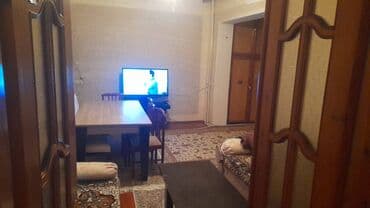 evler bineqedide: Sabunçu rayonu,Razin,Sülh küçəsi,Bəyaz şadlıq evi ilə üzbəüz,9 — 6