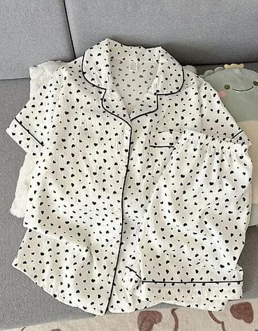 Gecəliklər: Qadın pijama dəsti – qısaqol köynək və şort - Naxışlar: 2 variant – — 1