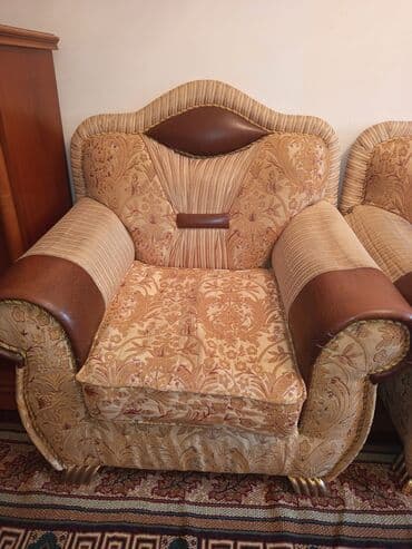 roza yataq desti: Klassik divan, Divan, Bazasız, Açılmayan — 2