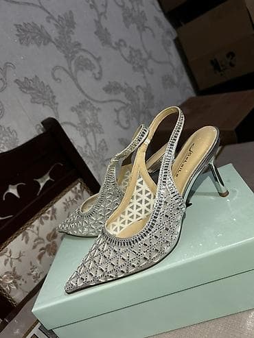 gumus 56: Tuflilər, Zara, Ölçü: 36, rəng - Gümüşü, Yeni — 2