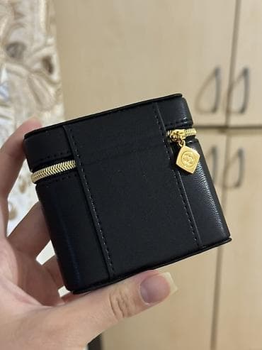 chanel sumka: Chanel mini dəri qutu/kosmetik etui - Rəng: qara, qızılı detallarla - — 2