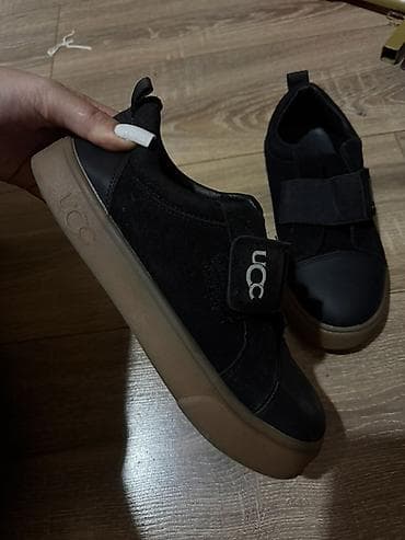 ugg azerbaijan: UCC marka uniseks idman ayaqqabısı - Rəng: qara üstlük, açıq qəhvəyi — 2