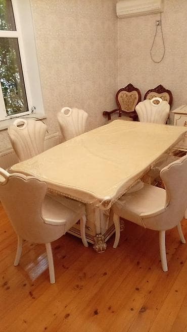 taxta stul: Klassik üslubda qonaq otağı dəsti - Yemək masası və 8 ədəd stul: Krem — 1