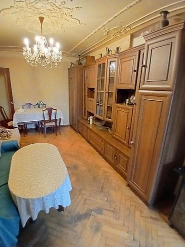 lazer kiraye: Nizami metrosuna yaxin bina evi 5/2 mertebesi 1 otaqdan 2 duzelme — 8