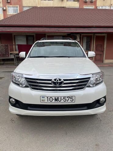 Toyota Fortuner: 2.7 l | 2012 il Ofrouder/SUV