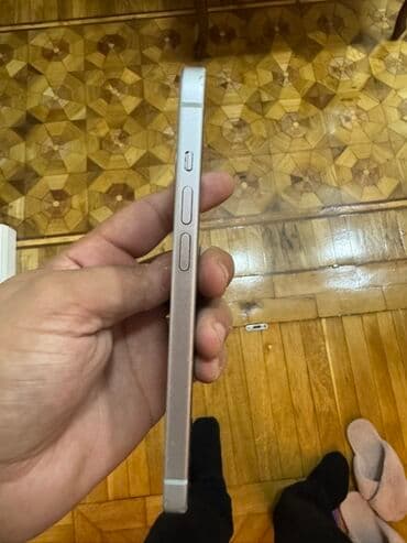 çat: IPhone 15, Ağ, Qırıq — 3