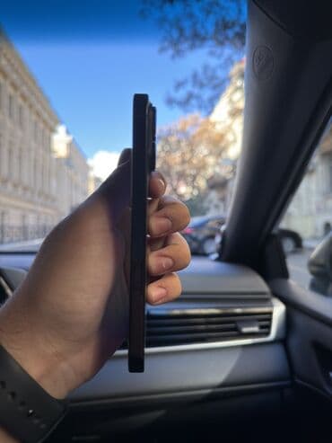 Lixiang: IPhone 16 Pro, 256 GB, Qara, Face ID — 3