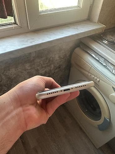 iphone 12 qara: IPhone 11, 64 GB, Matte Silver, Simsiz şarj, Face ID, Sənədlərlə — 2