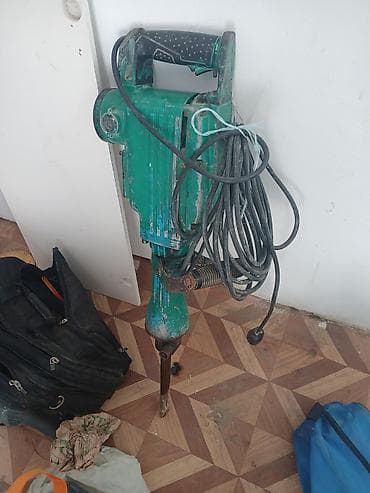 Elektrik betonqıran .tam islek vəziyyətdədir real aliciya endirim