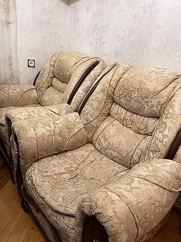 kunc divanı: Divan, İşlənmiş, Açılan, Parça, Çatdırılma yoxdur — 2