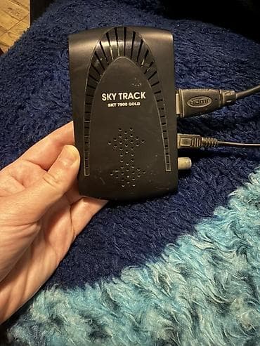 SKY TRACK SKT 7900 GOLD — kompakt TV qəbulu üçün rəqəmsal DVB cihazı