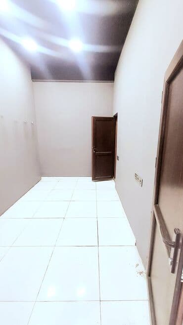 qəbələ kirayə evlər günlük: İcareye verilir. Göyçay ş. tam mərkəzdə çox əla yerdə 3 mərtəbə + — 15