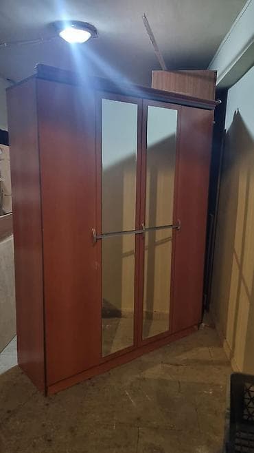 - Güzgülü qarderob şkafı - Qəhvəyi/ağac teksturalı laminat səth -