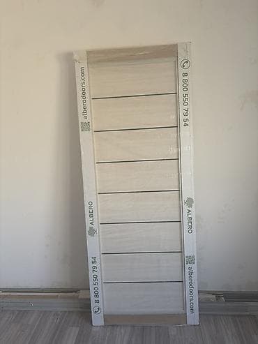 Albero interyer qapısı – müasir üslub - Model: üfüqi dekorativ xəttli