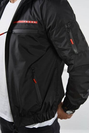 su keçirməyən kişi gödəkçəsi: Yağmurluq "Prada" Türkiyə istehsalı Yağmurluqlar (Vetrovkalar) - — 2