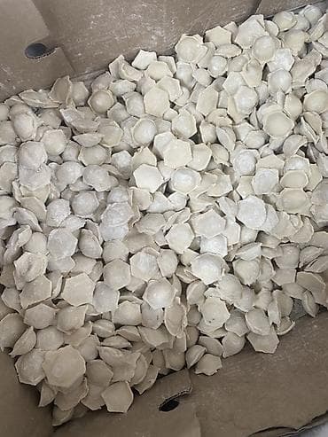 duşbere: Dondurulmuş pelmeni – əl işi ev üsulu. Məhsulun təsviri: - Xəmir — 1