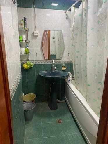 9 ci mikrorayon satilan evler: Bakı, 3 otaqlı, Köhnə tikili, m. Əhmədli, 82 kv. m — 6