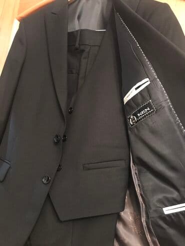 kişi ucun klassik qara kostyum: Kostyum, qara rəngdə — 5