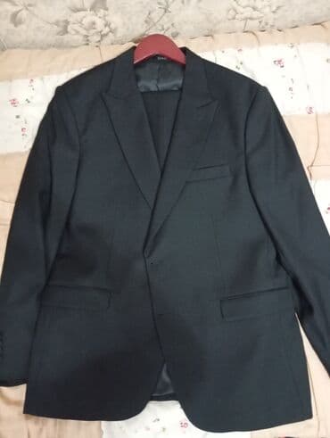 Klassik kişi pencəyi – qara rəngdə - Kəsim: iki düyməli klassik