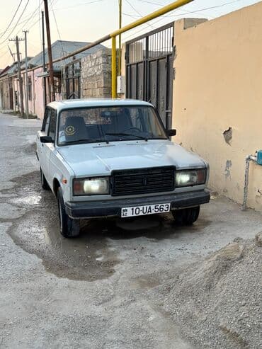 qadınlar ucun maşınlar: VAZ (LADA) 2107: 1.6 l | 1990 il 888888 km Kabriolet — 2