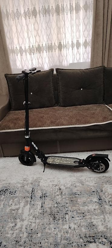 Şəhər üçün rahat və yığcam skuter - Model: Urban Scooter (gövdədə