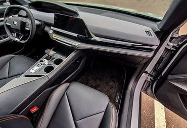 Changan Uni-V: 1.5 l | 2023 il 64000 km Sedan — 8