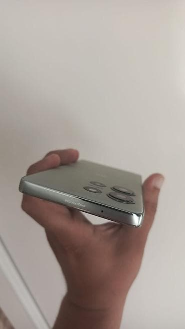 iphone x world telecom: Motorola Moto G75, 256 GB — 3