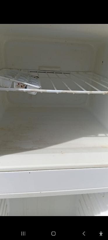 kamera mini: 2 qapılı Schaub Lorenz Soyuducu Satılır, rəng - Ağ — 1