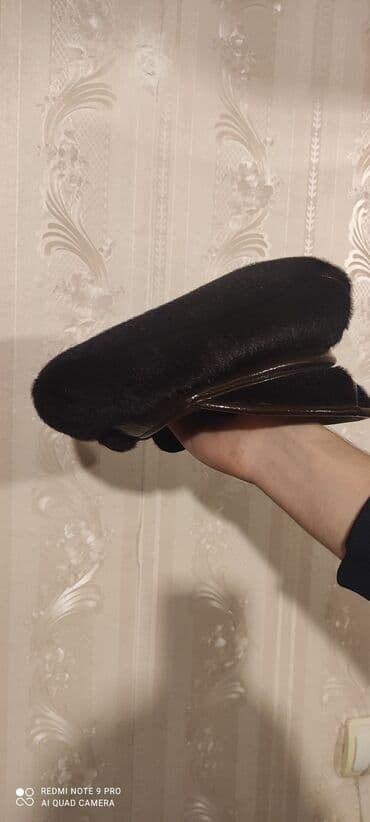 Qadın üçün papaq(az işlənib) lalafo.az -da Qadın üçün papaq(az işlənib)