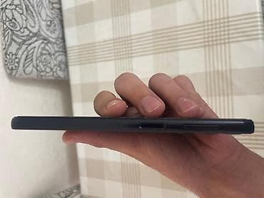 iphone c: IPhone 17 Pro — 5