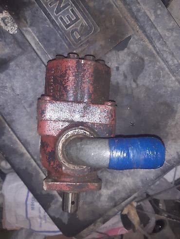 Mersedes Boyuk mawinnarin enwesidi. Hidravlik nasos/motor (orbital