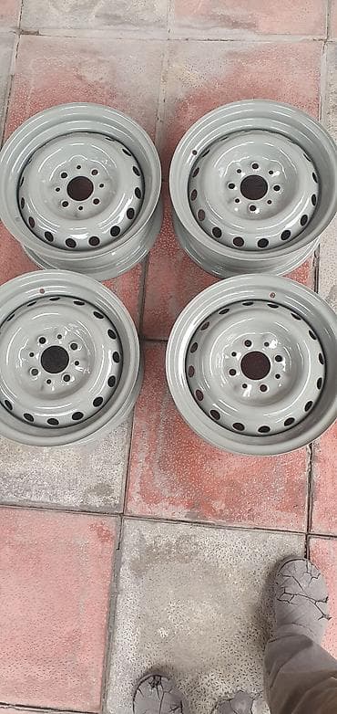 oturacaqlar masin: R-13 juquli diskləri.yaxşı vəziyyətdədir.əyrisi yoxdur. Gəncədədir — 2