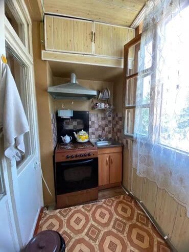 mingecevirde menziller: Salam, Seherin tam merkezinde 21 nomreli Mektebdnen uz uze5mertebeli — 3