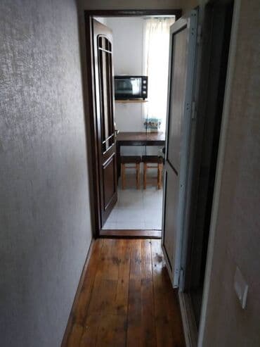 9 ci mikrorayon satilan evler: Bakı, 3 otaqlı, Köhnə tikili, 76 kv. m — 5