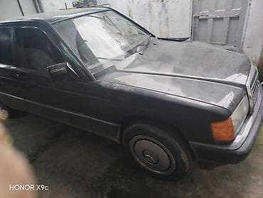 bmw e39 kapot: Model: Mercedes-Benz 190 (W201) sedan Rəng: qara Kuzov: 4 qapılı — 1