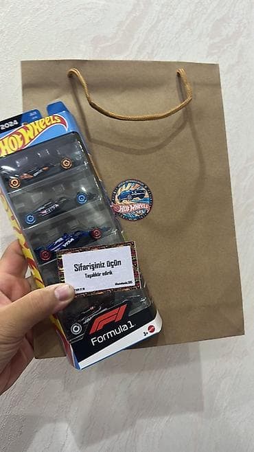 isma mustang: ‼️DIQQETLI OXU‼️ Ferqli Hotwheels modelleri satilir Mercedes CLK—25₼ — 6