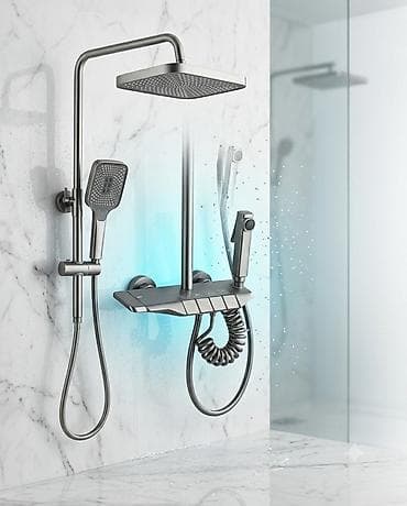 divar panel: ✅ Kvadrat formalı yağış (rain) duş başlığı — geniş su axını ✅ Əlavə əl — 1
