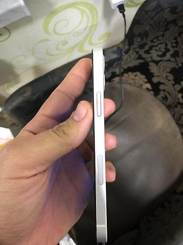IPhone 12, 64 GB, Ağ, Face ID